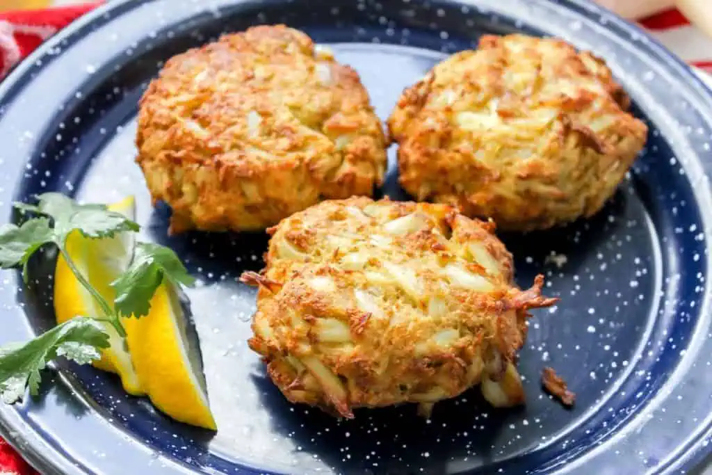 Iconic Maryland Food and Drink Crab Cakes